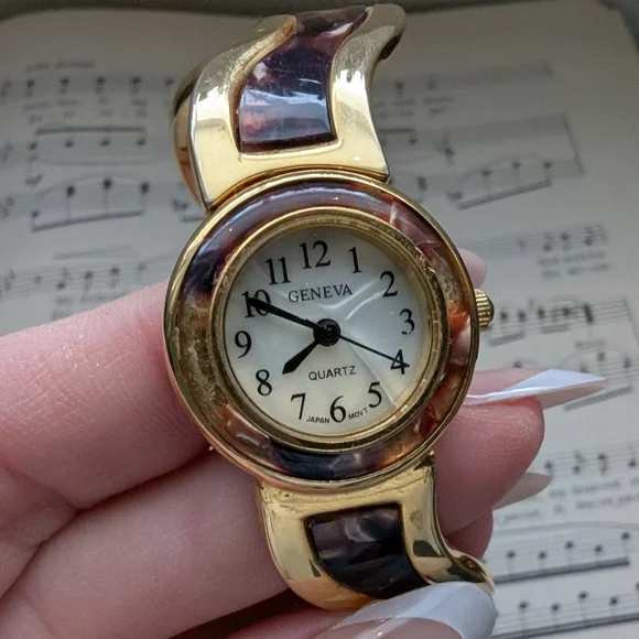 Geneva Gold Bangle Watch - Picture 7 of 14